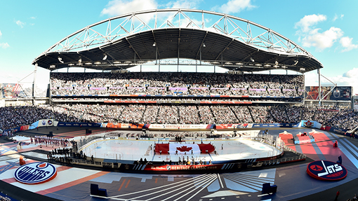 Winnipeg hosts NHL Heritage Classic